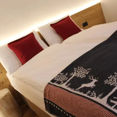 Sotto L'alben Bed & Breakfast *